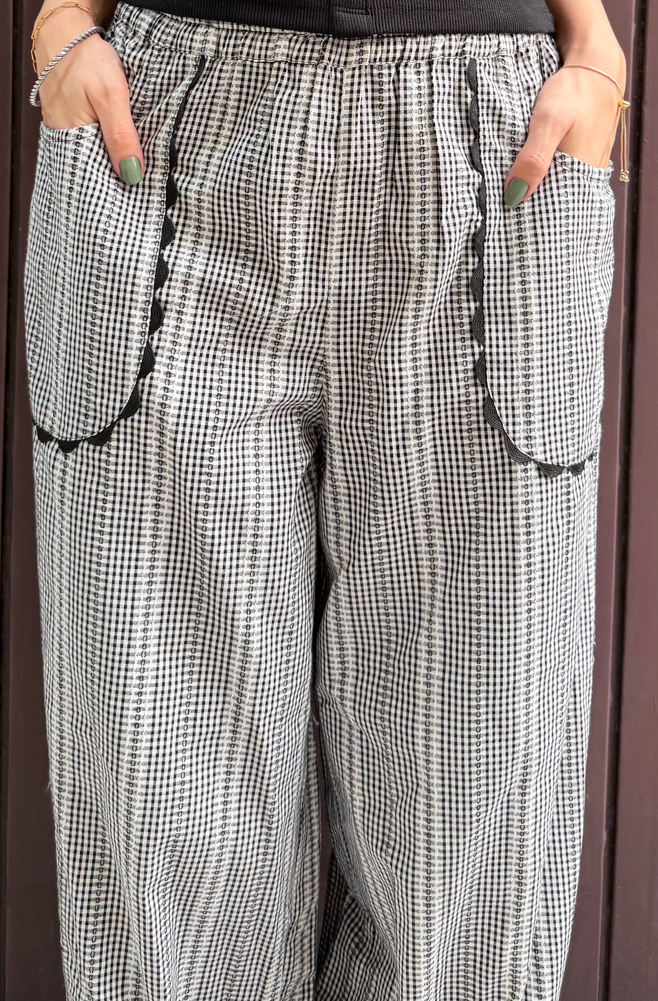 COUNTRYSIDE EASE TROUSERS.